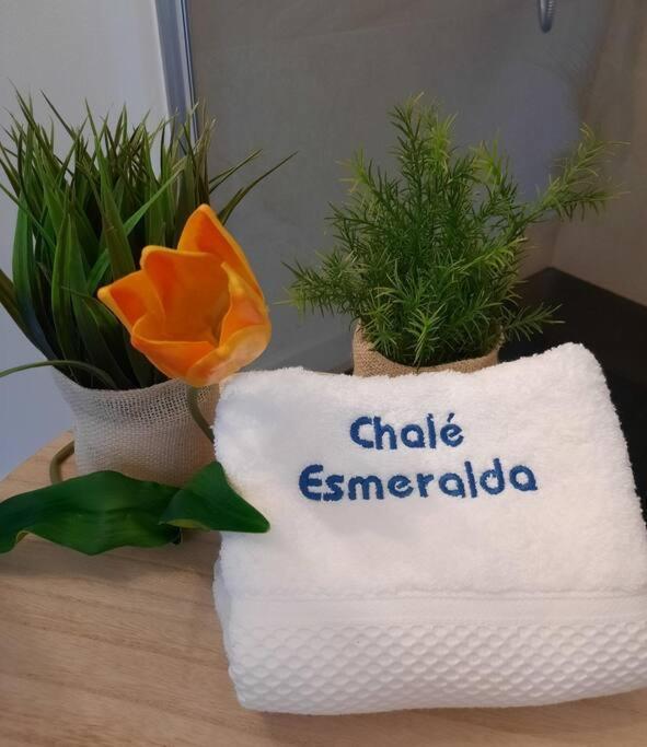 Chale Esmeralda - Charming Studios In Calheta Beach ภายนอก รูปภาพ