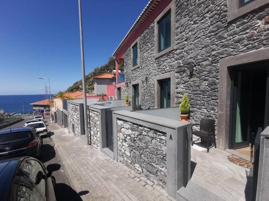 Chale Esmeralda - Charming Studios In Calheta Beach ภายนอก รูปภาพ