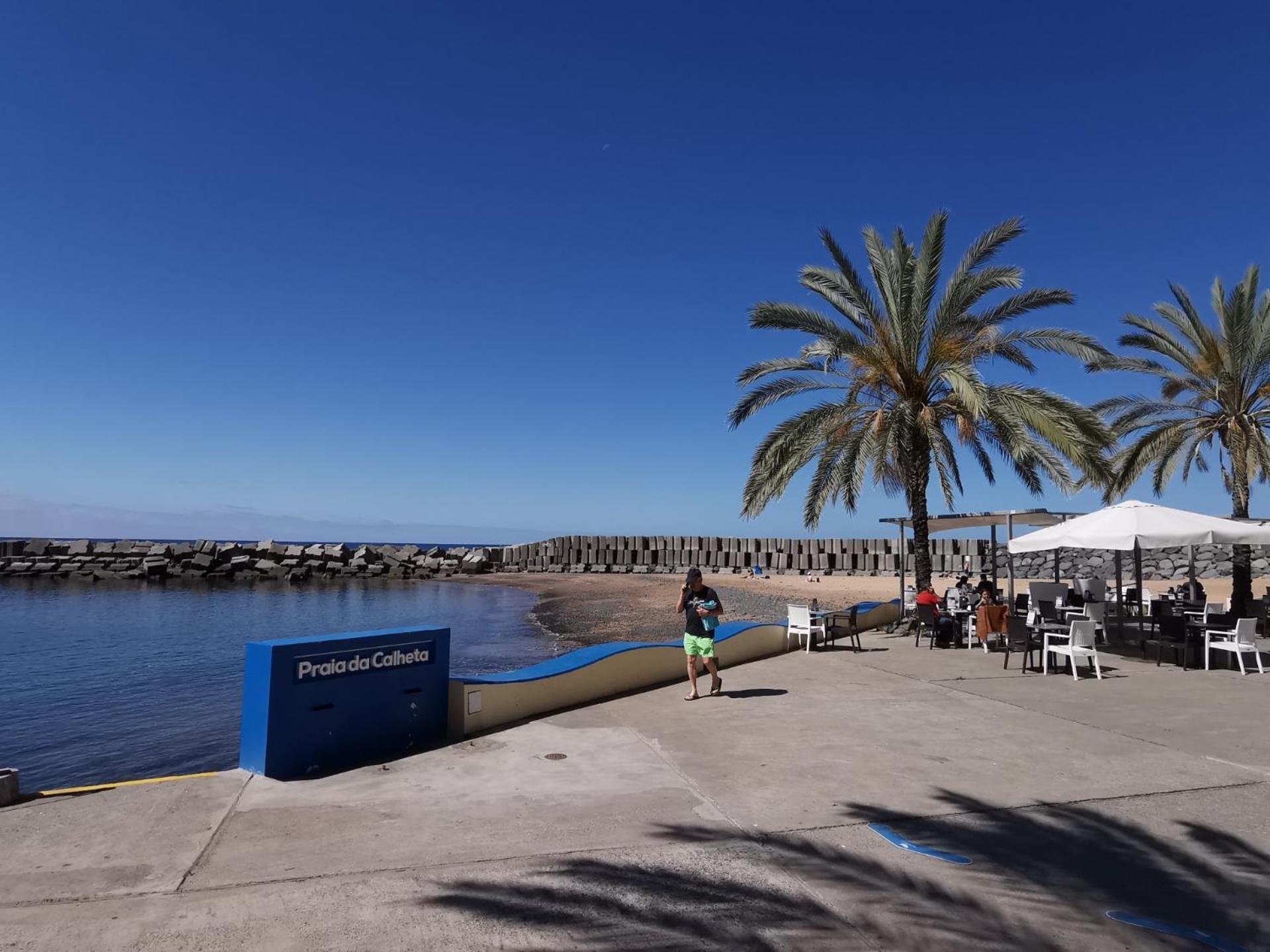 Chale Esmeralda - Charming Studios In Calheta Beach ภายนอก รูปภาพ
