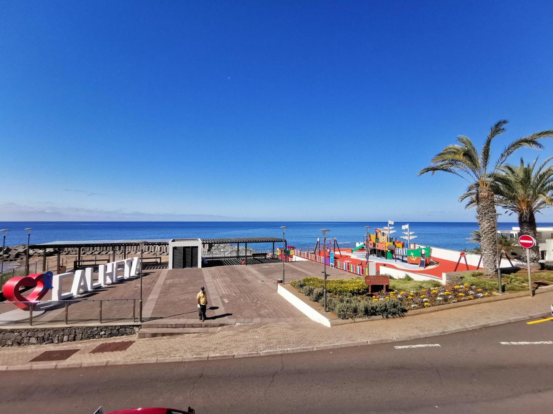 Chale Esmeralda - Charming Studios In Calheta Beach ภายนอก รูปภาพ